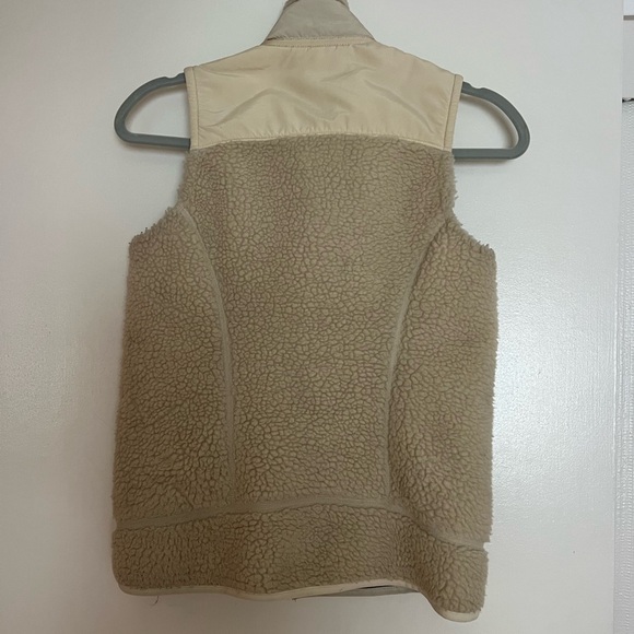 Patagonia Cream Sherpa Vestibule - Picture 2 of 5